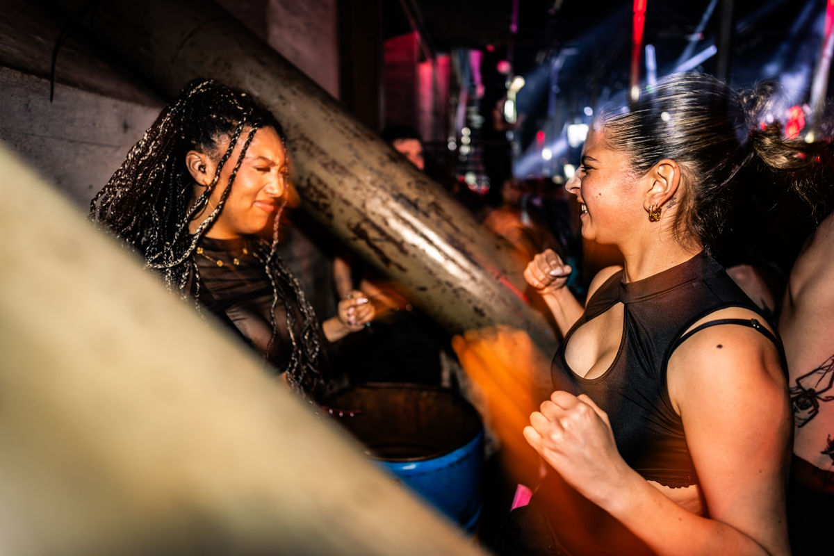 Loading... just a sec